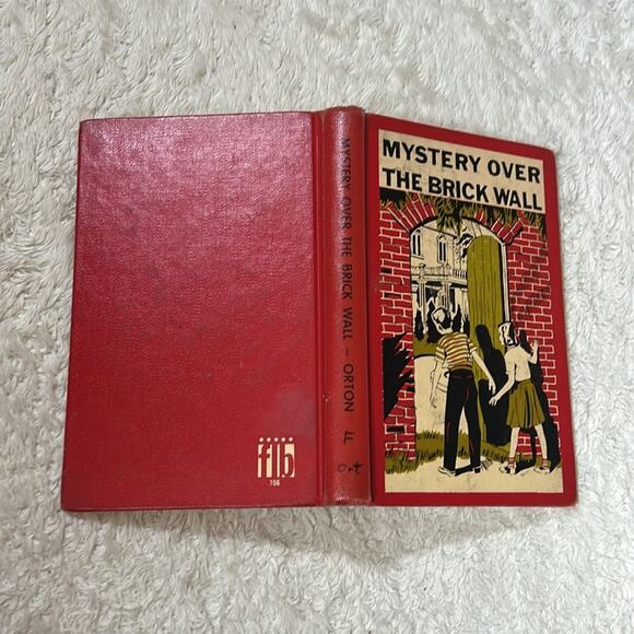 Vintage Mystery Over the Brick Wall - Helen Fuller Orton 1951 12th Printing GOOD - Picture 8 of 8